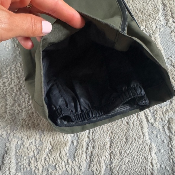 Volcom Insulated Battle snow Pants waterproof slim fit boot cut waterproof large - Picture 11 of 13